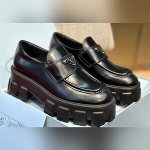 Prada Monolith leather Loafers